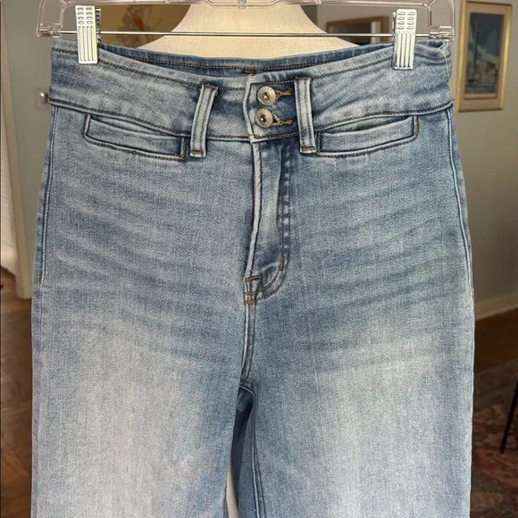 Bayeas High Waist Light Wash Wide Leg Jeans - Picture 4 of 7